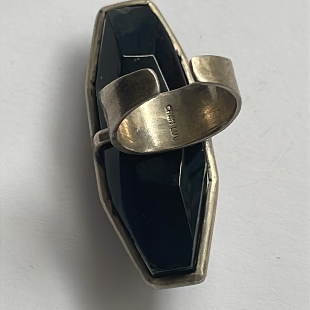 Chan Luu Ring - Picture 3 of 8